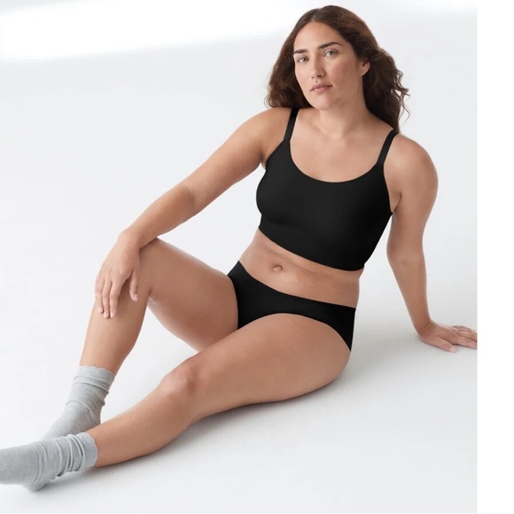 True Body Lift Scoop Adjustable Strap Bra Black large - Picture 5 of 9